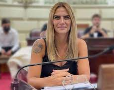 Amalia Granata, explosiva: "No me busquen, porque voy a empezar a hablar de sus amantes y chanchurrios"