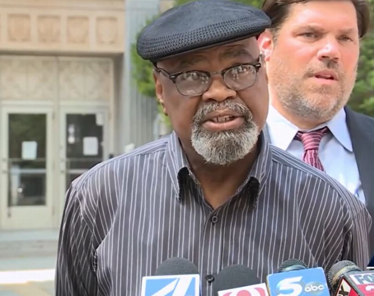 Liberaron a un hombre tras 48 años en la cárcel: la condena equivocada más larga en EE.UU