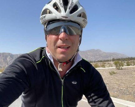 Nuevamente Uñac reflexionó sobre San Juan arriba de su bicicleta