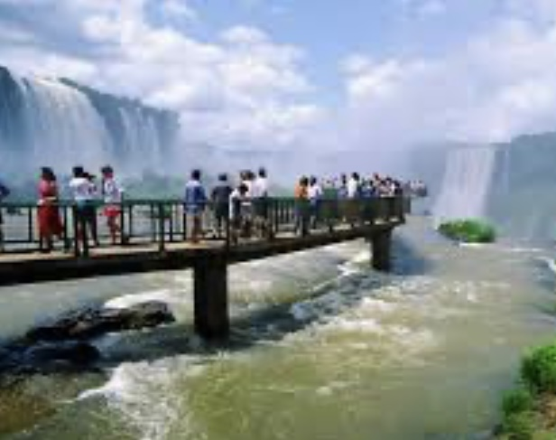 Impulsado por el Previaje, este fin de semana largo viajaron 1,3 millones de personas dentro del país