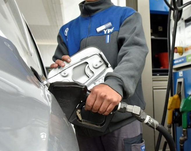Marcha atrás: los estacioneros dijeron que sí se podrá seguir comprando con tarjeta de crédito