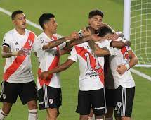 River goleó a Central de Córdoba y no faltaron los memes 