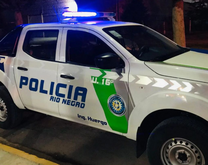 Un médico, su esposa y una amiga iban a hacer un trío, pero se enteró el novio de la chica y entró a los tiros