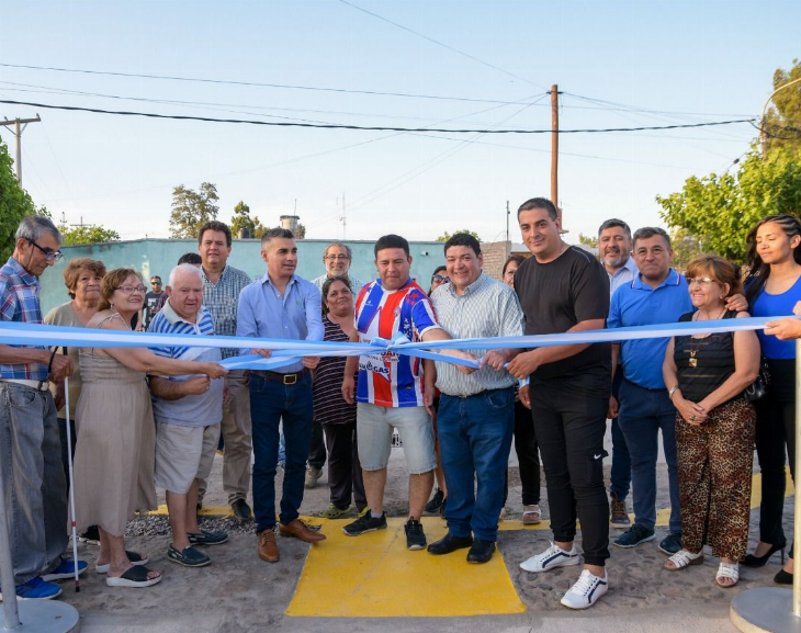 Un nuevo barrio chimbero estrena plaza 