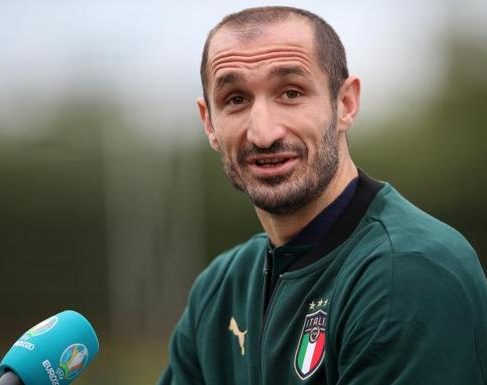 El último ídolo del fútbol italiano dijo que su fama le ayudó a tener sexo