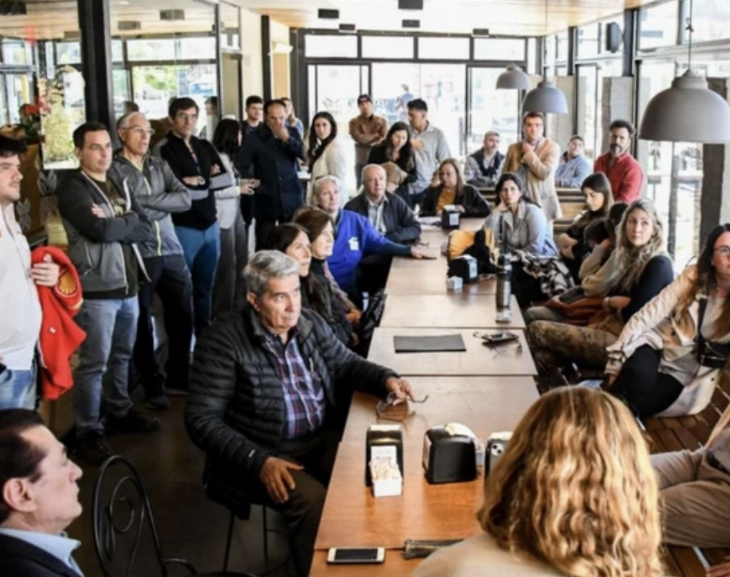 Escándalo en Rivadavia: vecinos volvieron a oponerse a la instalación de una estación de servicios 