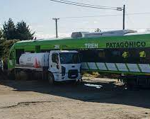 Tren vs Camión: impactantes imágenes de una colisión en Bariloche