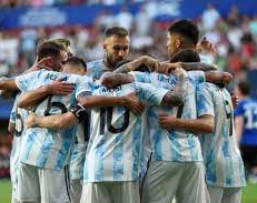 Los Campeones del Mundo ya están acá y en una foto reemplazaron al "Papu"
