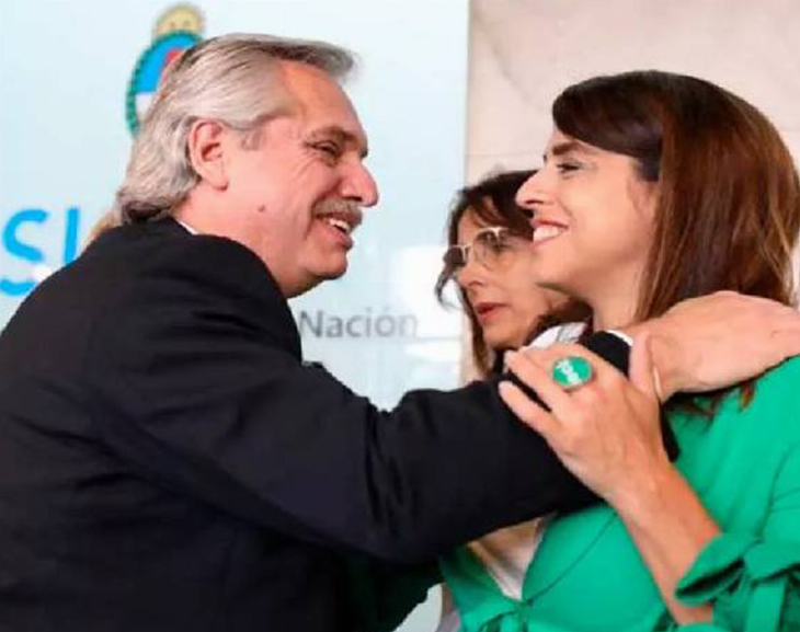 Victoria Donda renunció a su cargo en el INADI