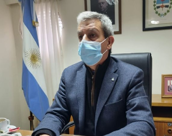 Gattoni aseguró que descontarán los días de paro a los docentes