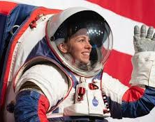  La NASA adapta sus trajes espaciales para llevar a la primera mujer a la Luna