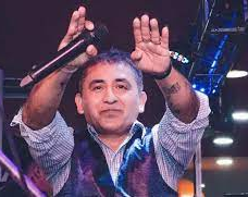 Murió el cantante Huguito Flores en un choque en la Ruta 34 junto con su esposa y su cuñado