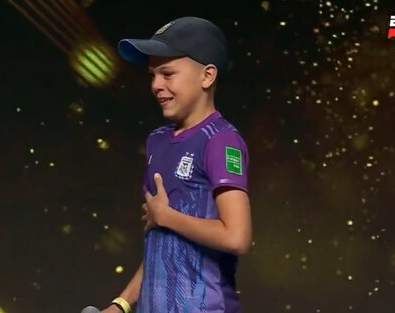 José Andrada, el niño que emocionó a todos en el homenaje a la Selección