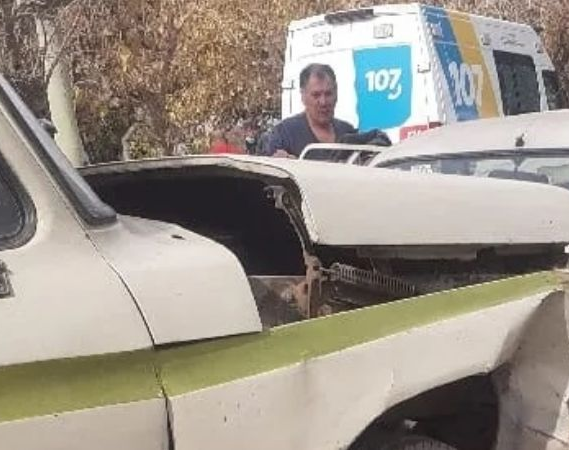 Dos vehículos "duros" chocaron de frente en Pocito sin consecuencias
