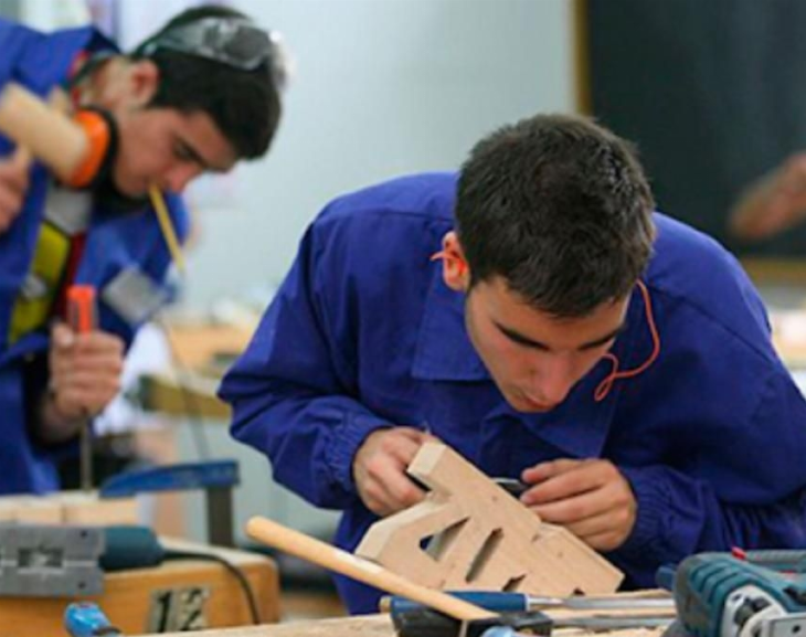 Plan Potenciar Trabajo: el Gobierno dará de baja a 2.098 beneficiarios por comprar dólar ahorro