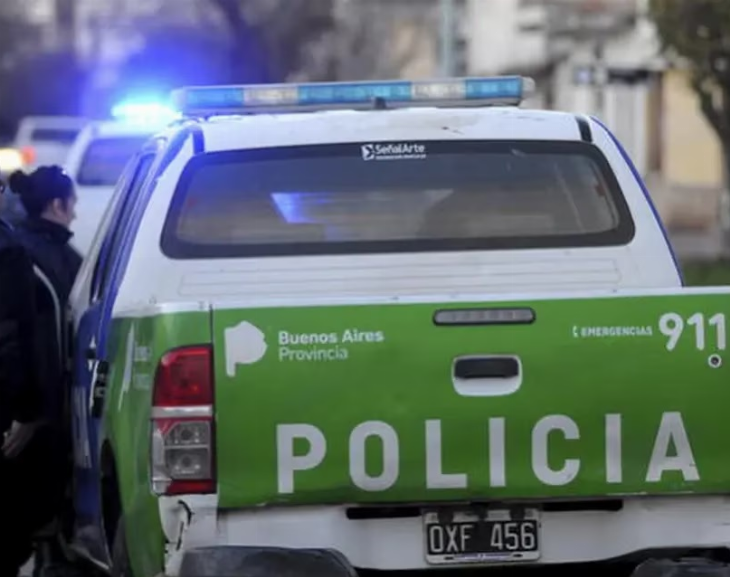 Un policía que trabajaba como chofer mató a dos jóvenes que intentaron asaltarlo