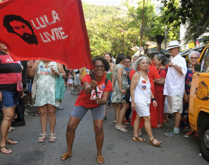 Brasil elije entre Lula y Bolsonaro