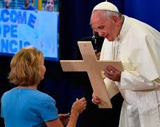 El Papa le dió mayor participación a las mujeres en los sacramentos