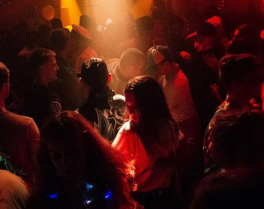  Covid-19: Francia reabrirá las discotecas