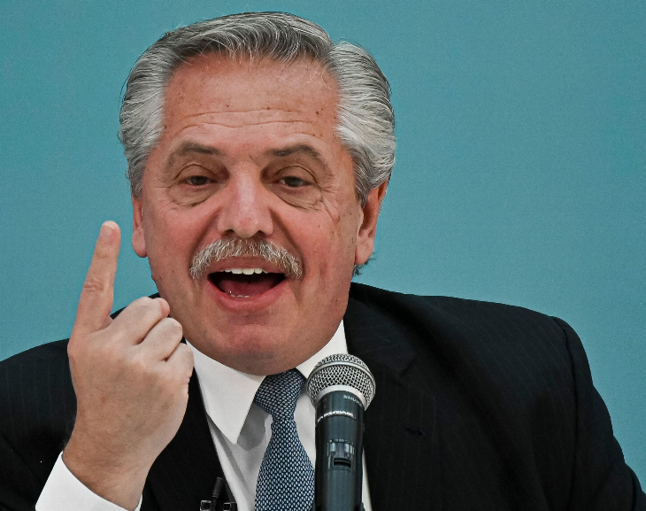 Alberto Fernández esperará hasta mayo para definir si va o no por una reelección