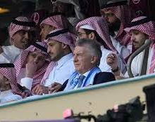 Aseguran que Macri invitó a Qatar a miembros de la familia judicial y repartió 50 entradas de FIFA