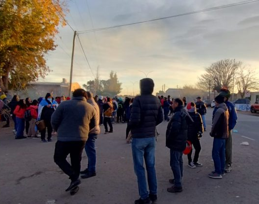 Segunda jornada de protesta en la escuela Agrotécnica Sarmiento