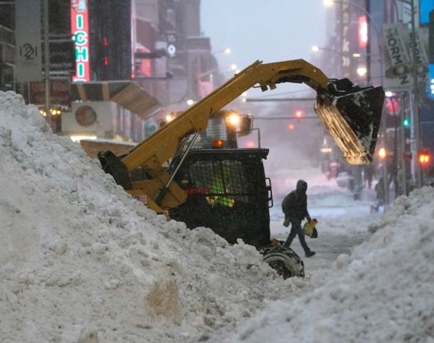 Aseguran que Nueva York atraviesa la peor nevada de su historia