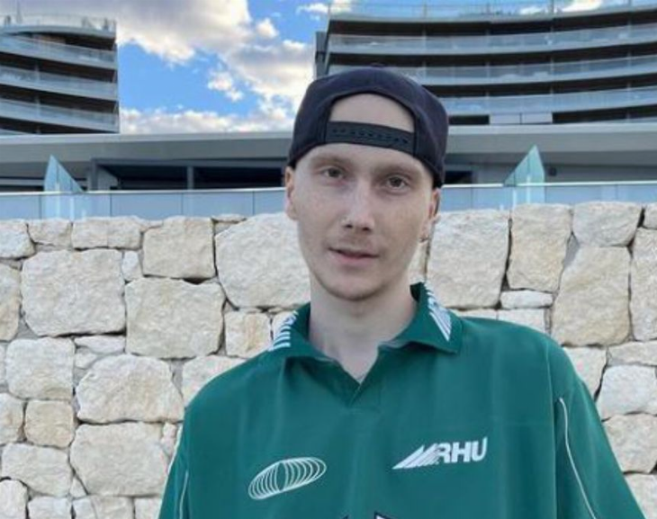 La emotiva despedida de la novia del influencer Charlie, quien falleció a los 20 años