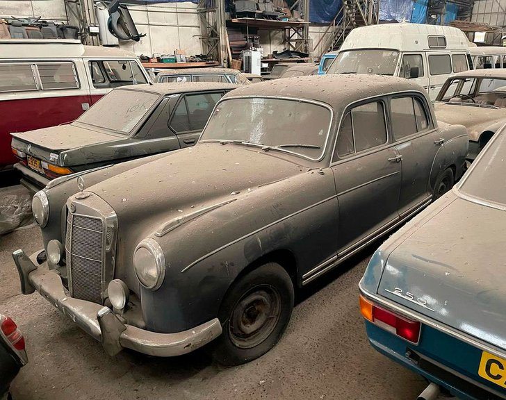 Joyas: encontraron mas de 170 autos de lujo en un galpón y los subastan