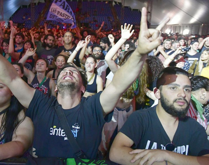 Uruguay: ya vacunaron con dos dosis a más del 50% de la población y habilitaron las fiestas y espectáculos públicos