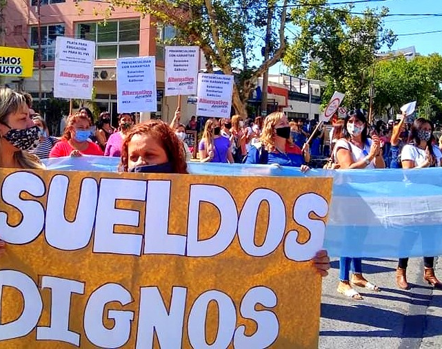 Paro docente: una delegación se reunió con autoridades de Gobierno
