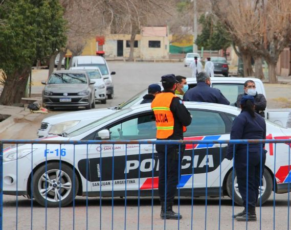 Sorprendieron a una familia y le robaron $350 mil pesos 