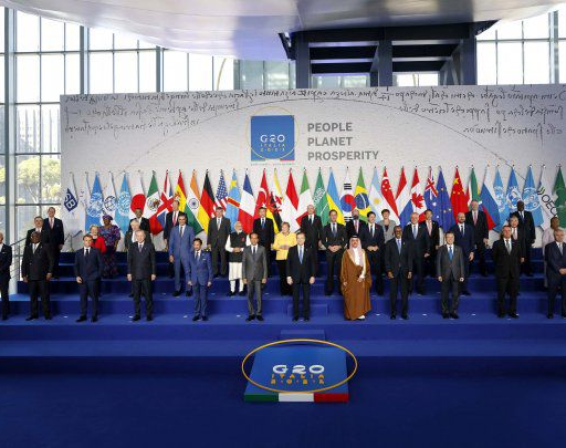 Los líderes del G20 acordaron la adopción de un impuesto mínimo global del 15 % a las multinacionales