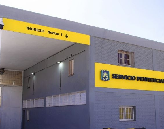 Remozaron el Servicio Penitenciario Provincial con pintura y cartelería