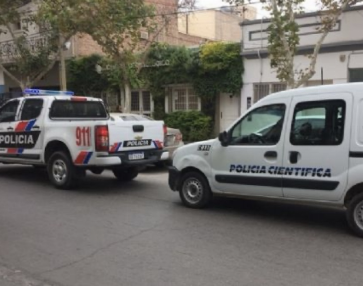 Salió a trabajar y cuando volvió le habían desvalijado la casa