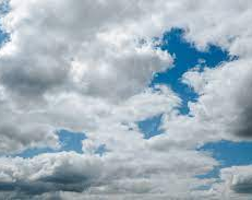 Cielo cubierto antes del ingreso del frente frío que hará bajar la temperatura