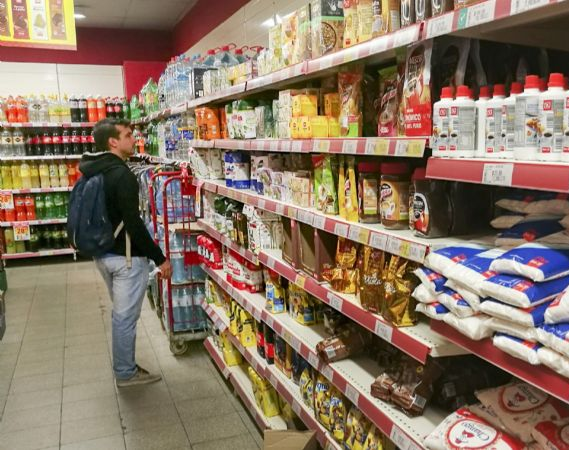Por especulación se mantiene el faltante de primeras marcas en supermercados en San Juan