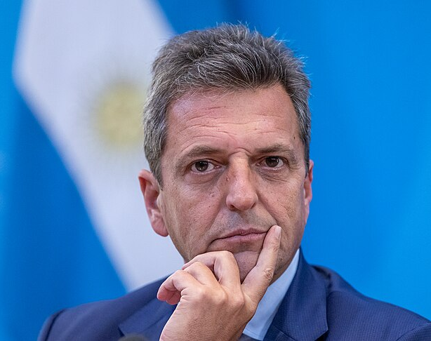 Massa propuso un examen psicofísico para los candidatos que lleguen al balotaje 