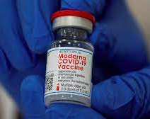 Moderna desarrolla una vacuna monodosis de refuerzo contra el COVID-19 y la gripe