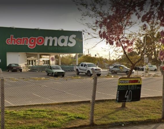 Intentó robar en un reconocido supermercado de Rawson