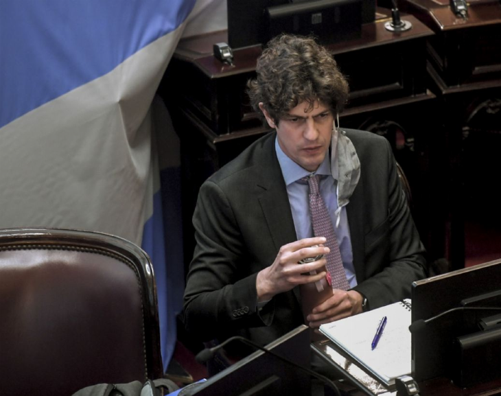 Lousteau provocó una nueva interna 