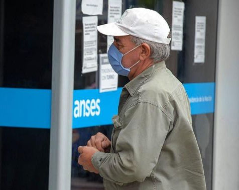ANSES paga hasta $31.400 a personas con trabajo en blanco: cuales son los requisitos y cómo anotarse