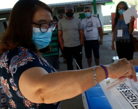 Comenzó el conteo de votos en las elecciones de Chile
