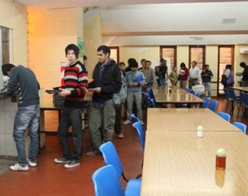 Se intoxicaron 40 alumnos en el comedor universitario 