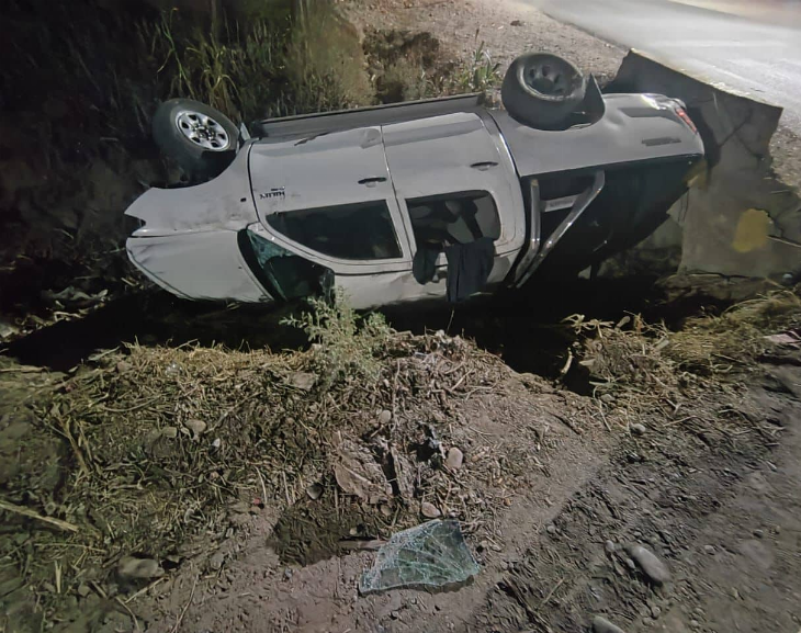Una camioneta cayó en un canal en Santa Lucía y un bebé de 3 meses se salvó milagrosamente