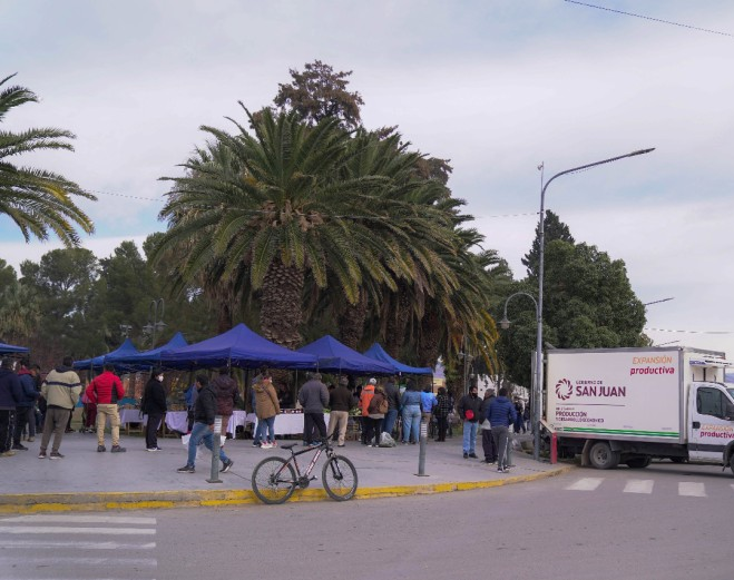 El camión de frutas y verduras vuelve a las calles de San Juan