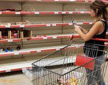 La falta de oferta y el aumento de la inflación, afectaron el consumo de las familias
