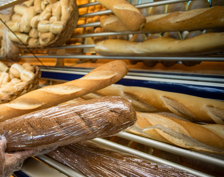 Intentan frenar el aumento en el precio del pan por lo que resta de abril en San Juan