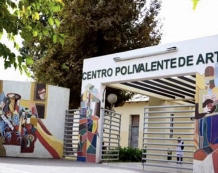 Padres y alumnos harán una sentada en una escuela capitalina por las malas condiciones del edificio 