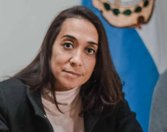 La oposición cuestiona la presentación de Romina Rosas contra Decsa